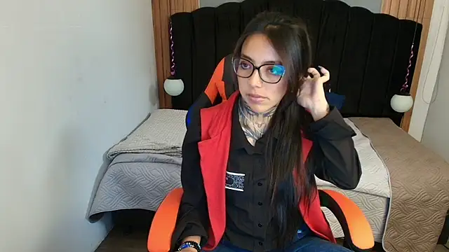 LiaMonroee_'s Live XXX Chat