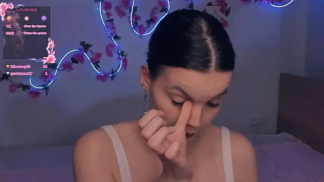 JuliannPaysour Chat XXX in diretta