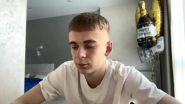 Вебкам-шоу SoloFury