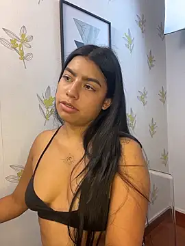 Laia_white 现场XXX聊天