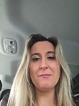 Malicia-hot's Webcam Show