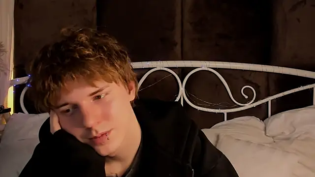 Show modela Benjamin_Harris na web-kameri