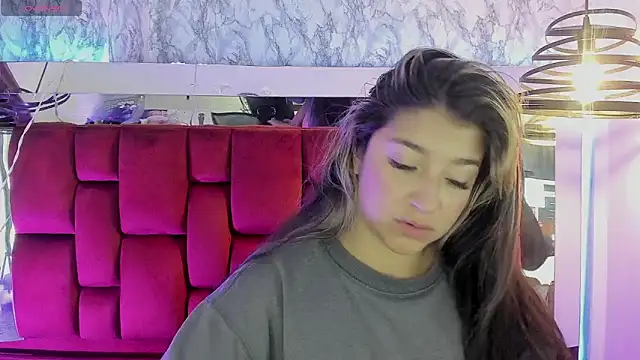 Dahiana_Dmour_ Adlı Modelin Canlı XXX Sohbeti