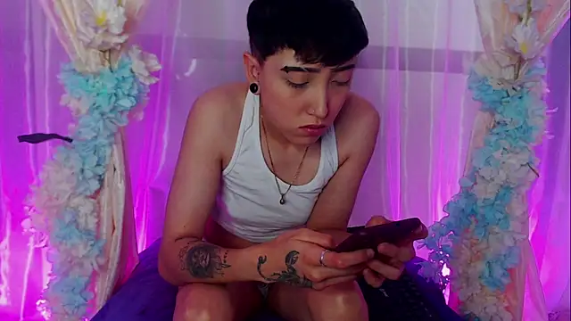 MAXYM_LUXE_ live XXX chat