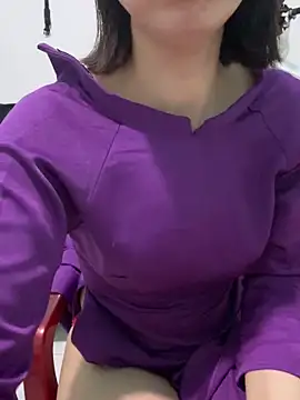 Nana-19 在線直播表演