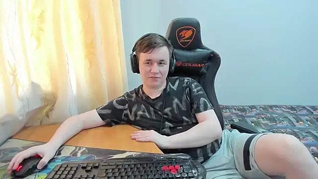 iliaskrislove 网络视讯表演