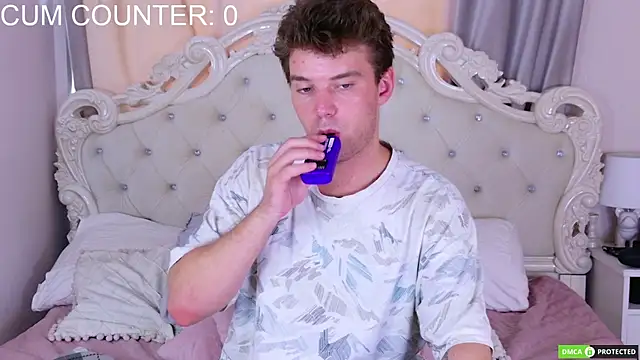 Show modela ArthurMeyers na web-kameri