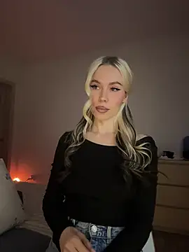 xDinnaxn Live XXX chat