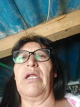 clarita_01: απευθείας συνομιλία ΧΧΧ