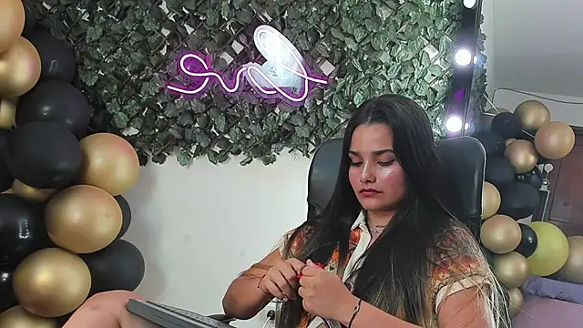 Chat +18 de DestinyHills ao vivo