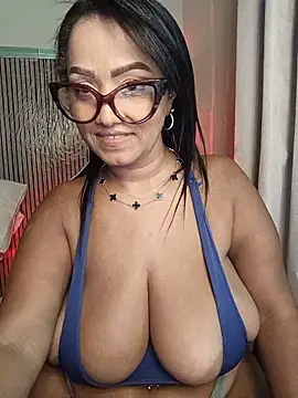 Chat XXX en directo de Yameil