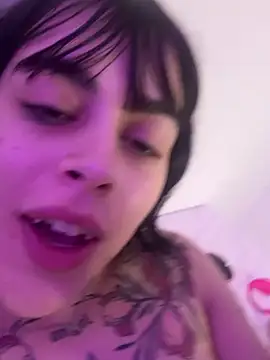 Czat XXX na żywo – ariane_kimiko