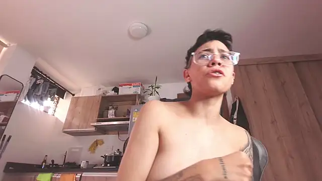 Cutie_Shy_'s Live XXX Chat