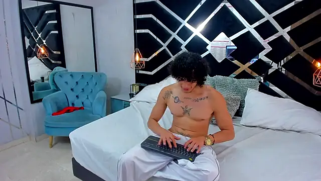JayTaylorrのライブXXXチャット