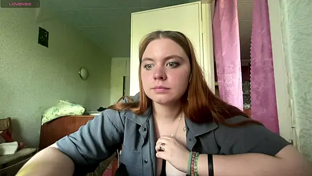 Violette_Iguina Chat XXX in diretta