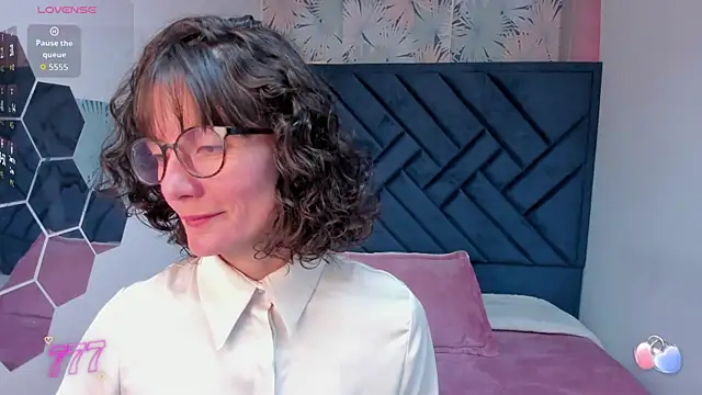 Valery_More__'s Live XXX Chat