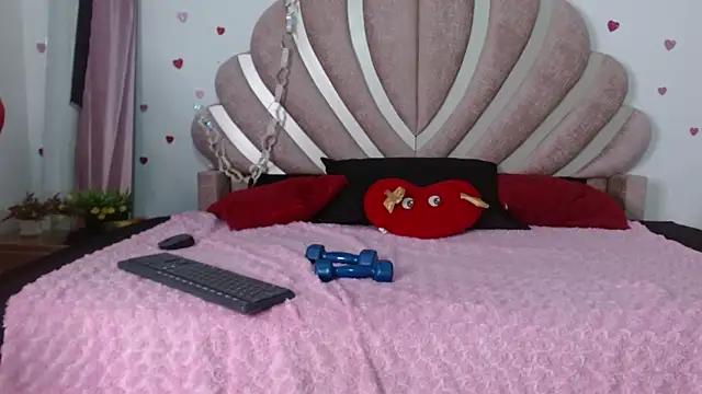Pokazy przed kamerką – sven_fox723