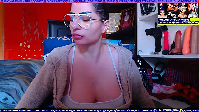 Chatroom XXX en direct de cuminmenowbbyx