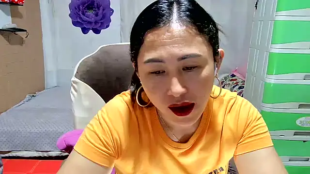 Chatroom XXX en direct de Filipina_Desire