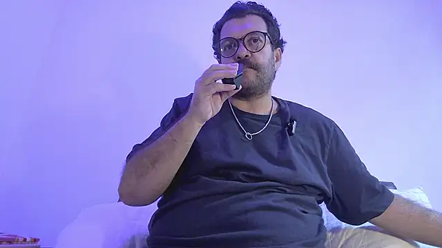 Czat XXX na żywo – BadDaddyBrasil