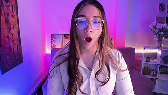 _RosieRider Adlı Modelin Canlı XXX Sohbeti