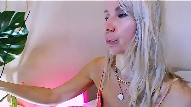 OLIVIA_CANDYのライブXXXチャット