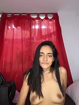 leilani_X Adlı Modelin Canlı XXX Sohbeti