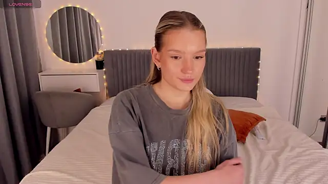 CassieRayss Chat XXX in diretta