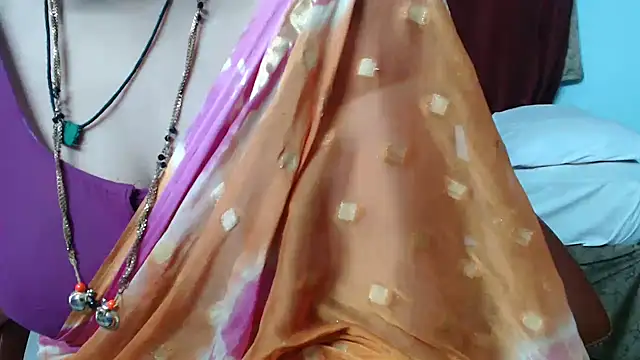sunitha-3's Live XXX Chat