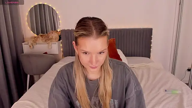 CassieRayss 现场XXX聊天