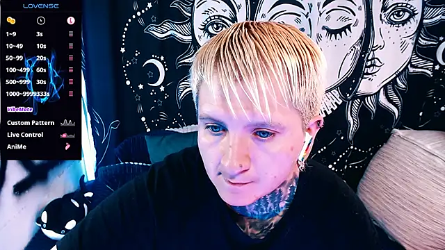 Pokazy przed kamerką – Marieblueeyes
