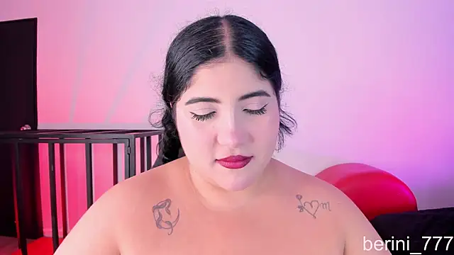 AmberiniHoffmanのライブXXXチャット