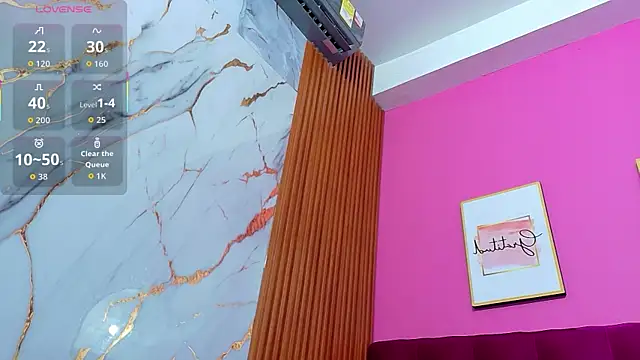 TroubleBabygirl 即時 XXX 聊天
