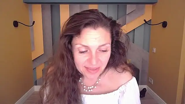 EllaLong Chat XXX live