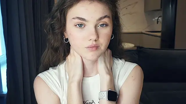VickiPraml Chat XXX in diretta
