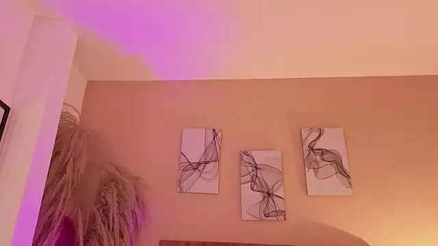Sala de chat en directo de emmy_danielss