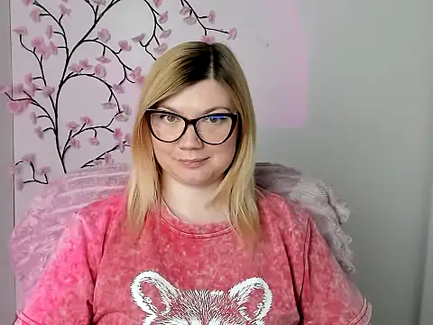 Lola_moree Adlı Modelin Canlı Sohbet Odası