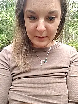 SwedishJennifer Live XXX Chat