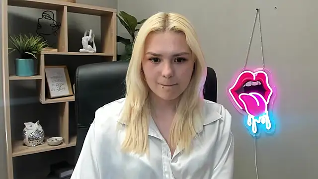 SweetLilyxo's Live XXX Chat