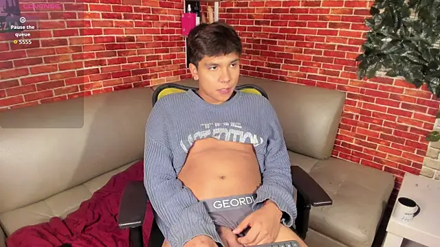 Thiago_Kozak Webcam-Show