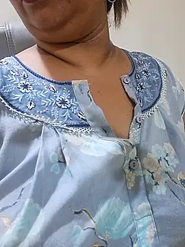 Webkamerová show Ravina_patil1