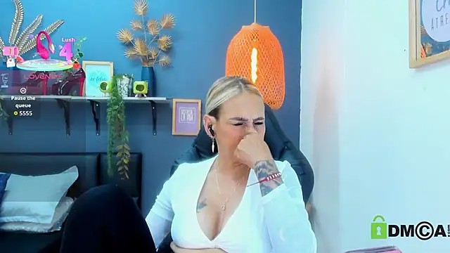 غرفة دردشة yessila_parker المباشرة