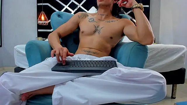 JayTaylorr Show in webcam