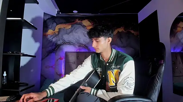 MaxiimoRomano_ Show Webcam