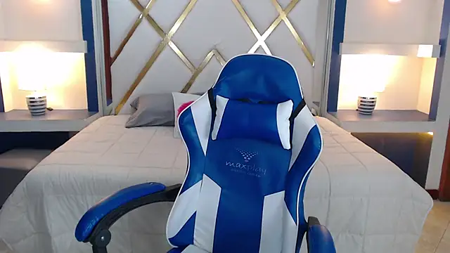Онлайн чат XXX Sofiia_davis23