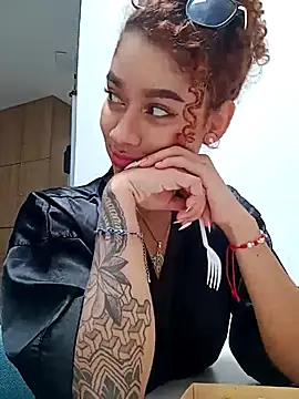 Živá chatovací místnost Sienna_brunette