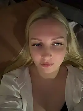 Show modela Aleksandrakis na web-kameri
