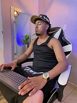 Brand_Collins Webcam show