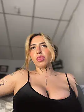 CarolQueen1_ élő XXX-chatje