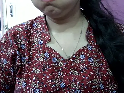 Cute_Aliyaa's Live XXX Chat